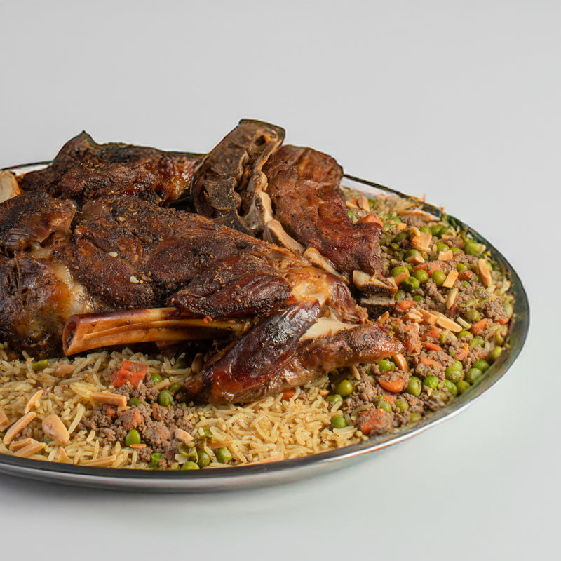 كتف خروف محشي أرز (طلب مُسبق)